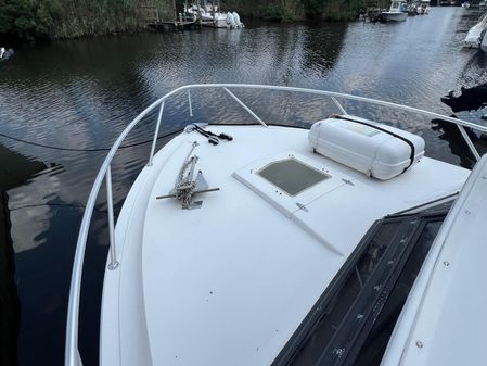 Bertram 28 Flybridge image