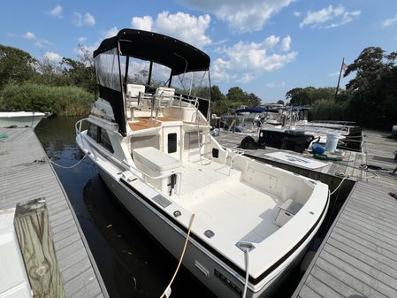 Bertram 28 Flybridge image