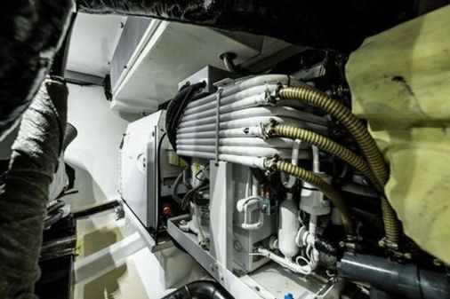 Marlow 66E COMMAND BRIDGE image