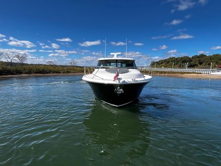 Tiara Yachts C44 Coupe image