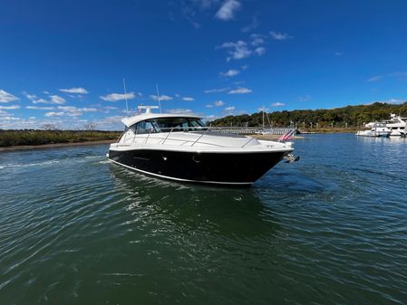 Tiara Yachts C44 Coupe image