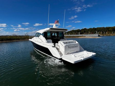 Tiara Yachts C44 Coupe image