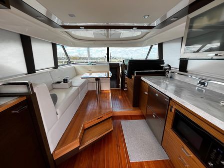 Tiara Yachts C44 Coupe image