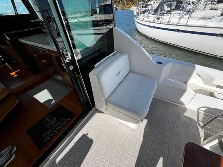 Tiara Yachts C44 Coupe image