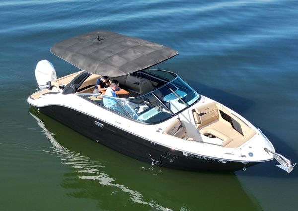 Sea Ray SLX 260 Outboard image