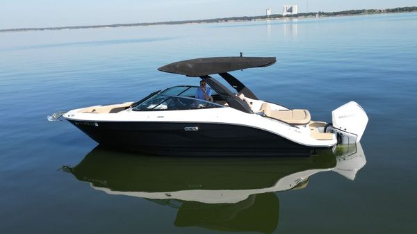 Sea Ray SLX 260 Outboard 