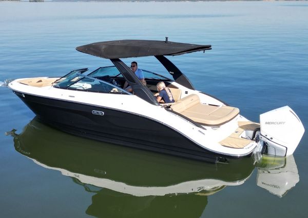 Sea Ray SLX 260 Outboard image