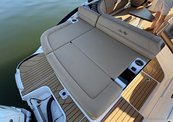 Sea Ray SLX 260 Outboard image