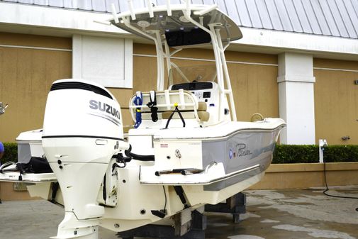 Pioneer 222 Sportfish image