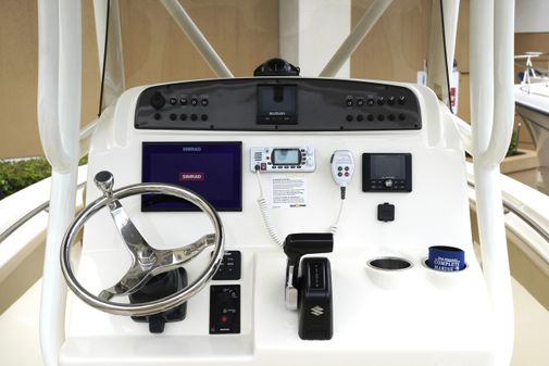 Pioneer 222 Sportfish image