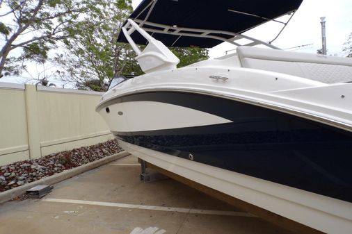 Sea Ray SDX 270 image