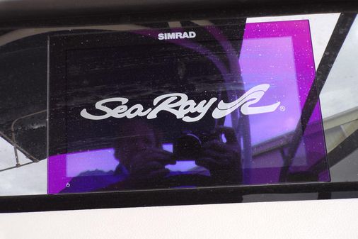 Sea Ray SDX 270 image