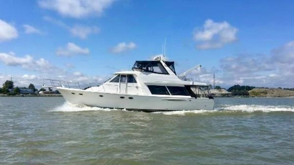Meridian 490 Pilothouse