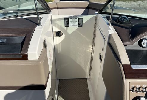 Sea Ray 270 SLX image