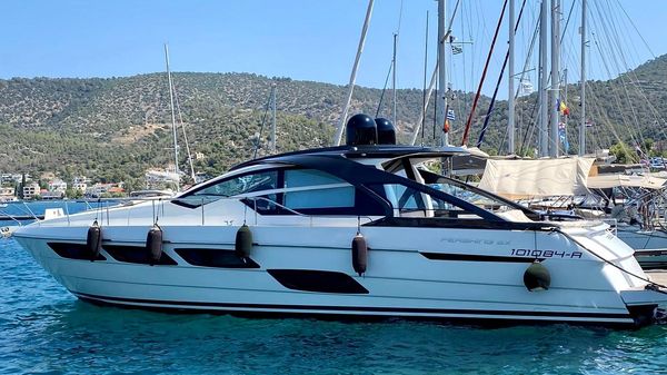 Pershing 54
