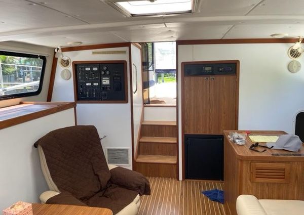 Endeavour Trawler Cat 38 image