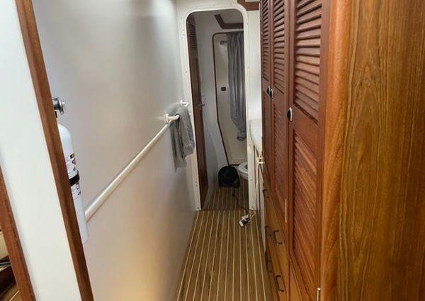 Endeavour Trawler Cat 38 image