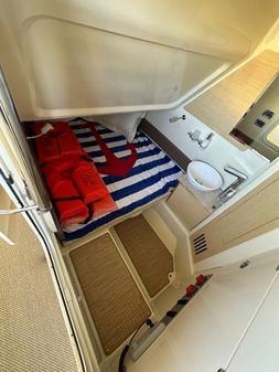 Chris-Craft Catalina 30 image