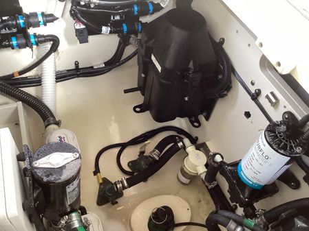 Chris-Craft Catalina 30 image