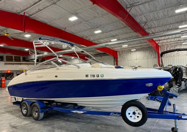 Rinker 232-CAPTIVA-BOWRIDER image