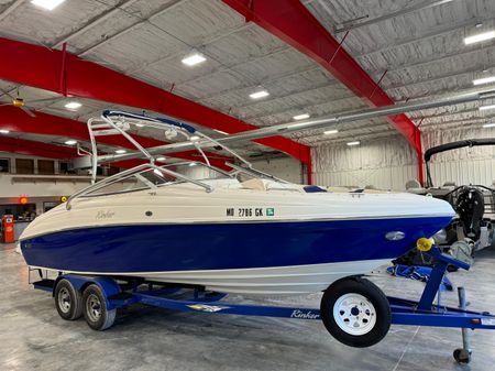 Rinker 232-CAPTIVA-BOWRIDER image