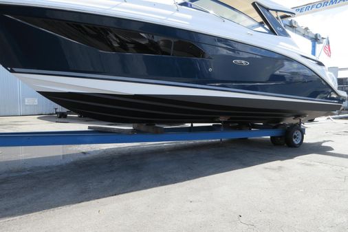 Sea Ray 320 Sundancer Outboard image