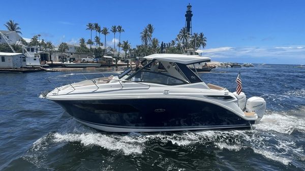 Sea Ray 320 Sundancer Outboard 