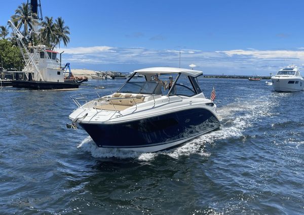 Sea Ray 320 Sundancer Outboard image