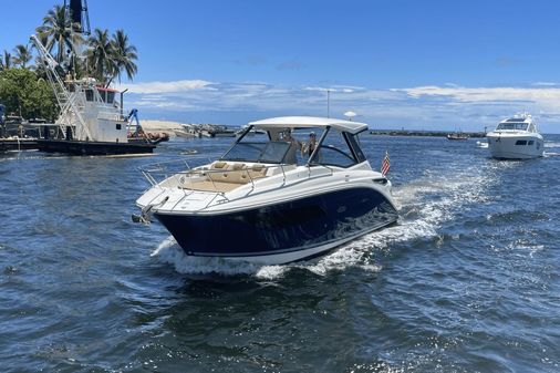 Sea Ray 320 Sundancer Outboard image