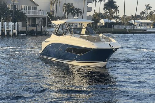 Sea Ray 320 Sundancer Outboard image