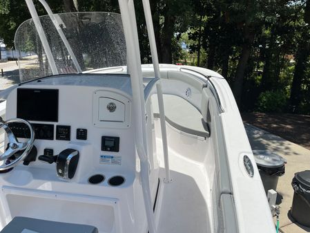 Aquasport 2300 Center Console image