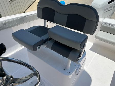 Aquasport 2300-CENTER-CONSOLE image