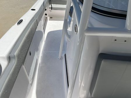 Aquasport 2300-CENTER-CONSOLE image