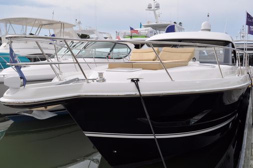 Riviera 4400 Sport Yacht image