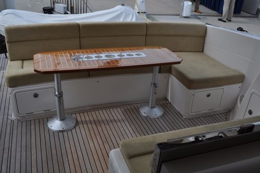 Riviera 4400 Sport Yacht image