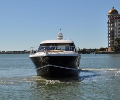 Riviera 4400 Sport Yacht image