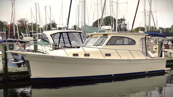 Mainship Pilot 30 Rum Runner II 