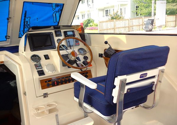 Mainship Pilot 30 Rum Runner II image