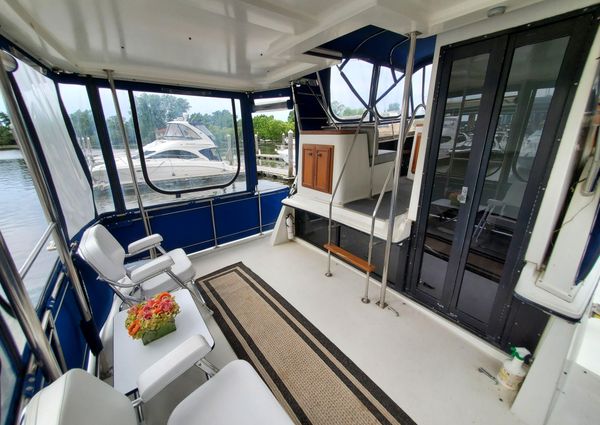 Carver 3607 Aft Cabin image