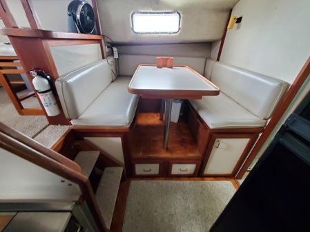 Carver 3607 Aft Cabin image