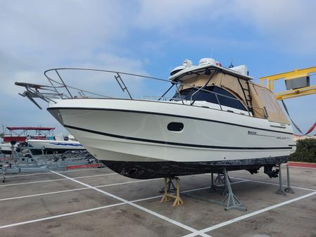 Beneteau Ombrine 800 image