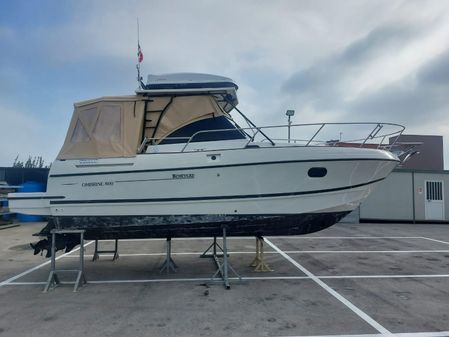 Beneteau Ombrine 800 image