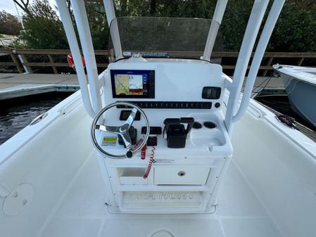 Sea Hunt Gamefish 25 image