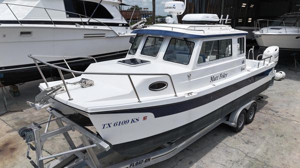 C-Dory Tomcat 255 Pilothouse 