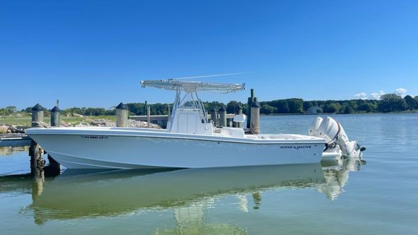 Ocean Master 27 Center Console