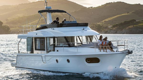 Beneteau Swift Trawler 41 Fly