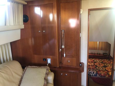 Carver 43 Motor Yacht image