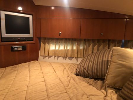 Carver 43 Motor Yacht image