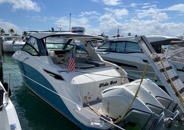 Sea Ray Sundancer 320 Coupe OB image