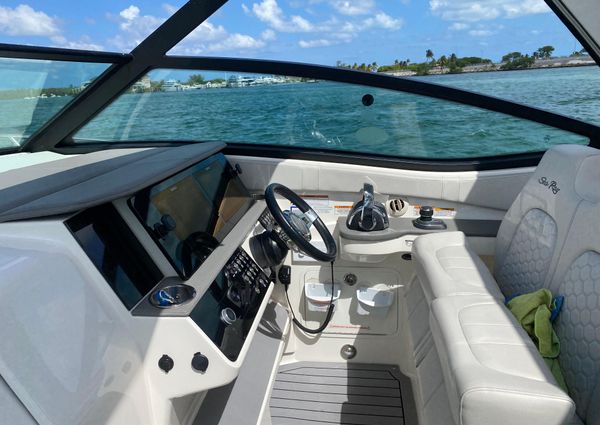 Sea Ray Sundancer 320 Coupe OB image